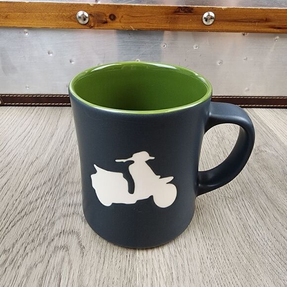Starbucks 2011 Vespa Scooter Coffee Mug Cup